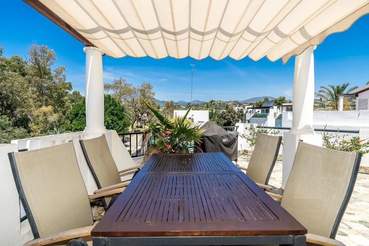 Townhouse At Los Naranjos Gc Marbella Holiday park