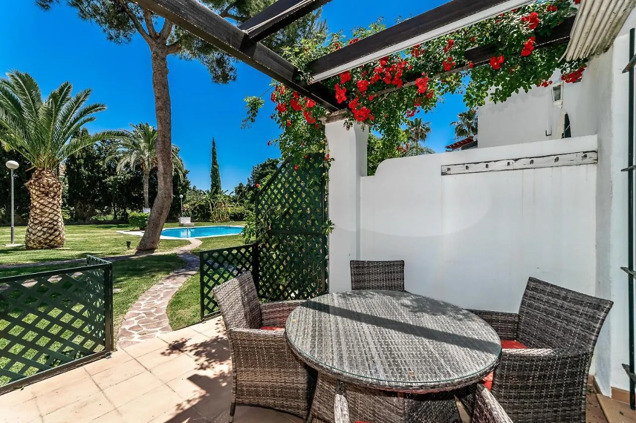 Townhouse At Los Naranjos Gc Marbella 0*,